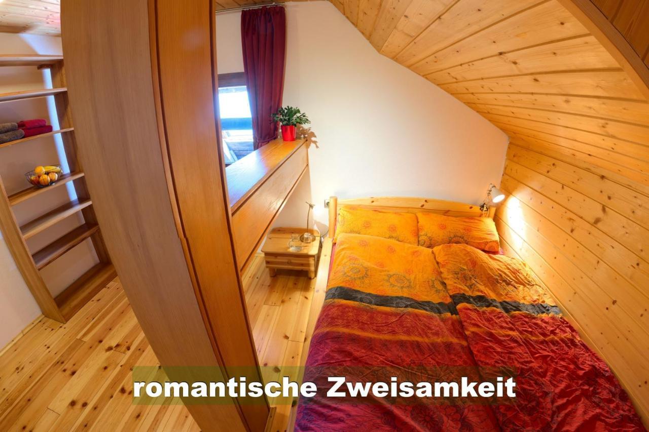 Wohlfuehl-Ferienwohnung 80 Qm, 8 Personen, Aussicht & Heimkino تودتناو المظهر الخارجي الصورة