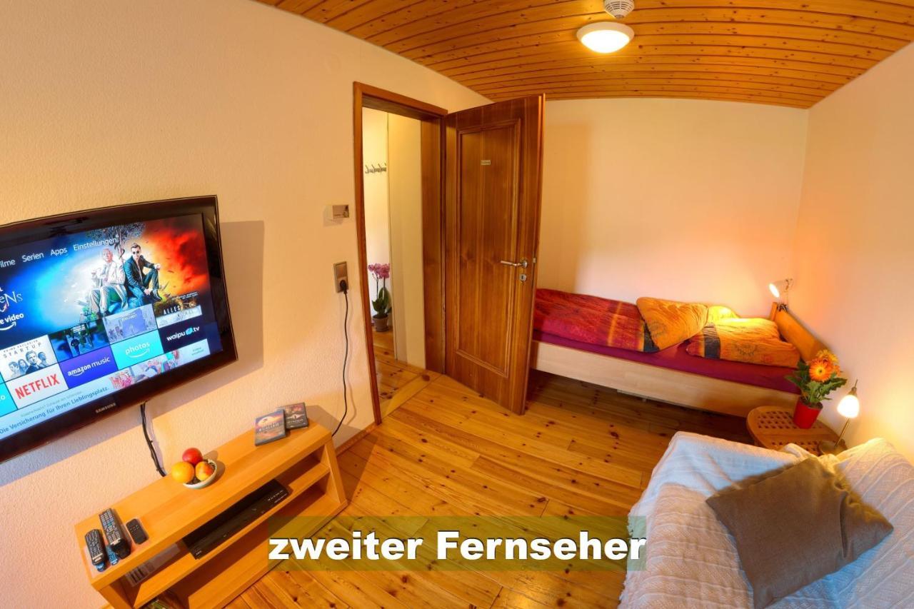 Wohlfuehl-Ferienwohnung 80 Qm, 8 Personen, Aussicht & Heimkino تودتناو المظهر الخارجي الصورة